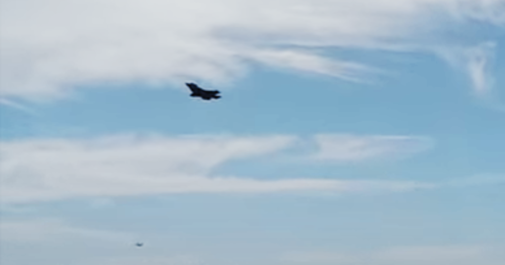 岩国基地F-35撮影スポット パブリックアクセスロード 滑走路側から戦闘機を望む